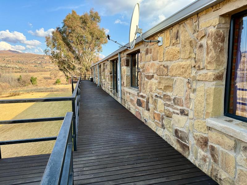 9 Bedroom Property for Sale in Clarens Free State
